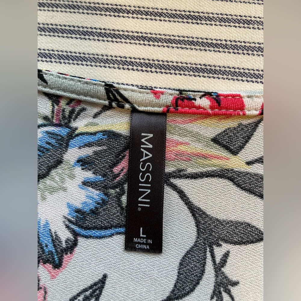Massini - Pastel Floral Print 3/4 Sleeve Popover Top, Size Large - Picture 5 of 11